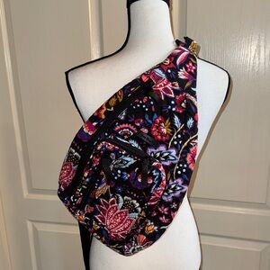 Vera Bradley - NEW WITHOUT TAGS Floral Sling Bag